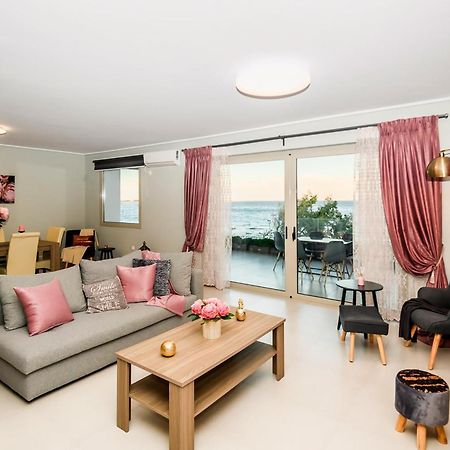 Beachfront Artemida Retreat - Peony Seabreeze Gem Kültér fotó